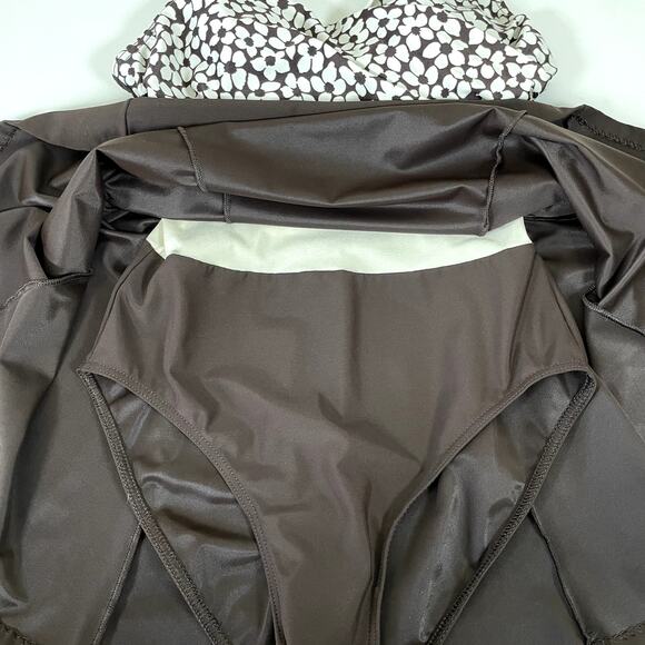 IT FIGURES Slender Thighs Chocolate Brown Daisy Print Empire Wrap Swim Dress‎ 12 - Picture 5 of 9